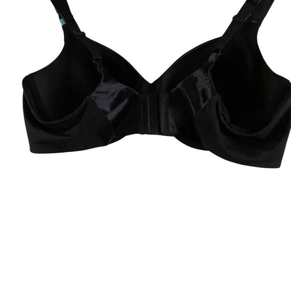 Vanity Fair Elegant Black Satin Bra - Picture 1 of 3